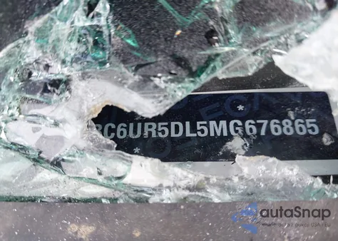 2021 Ram 2500 Big Horn 4X4 6'4 Box z USA, uszkodzony, nr VIN 3C6UR5DL5MG676865